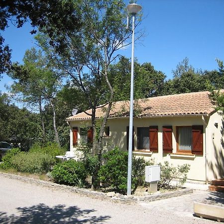 Bungalow Claret Vacquières Buitenkant foto