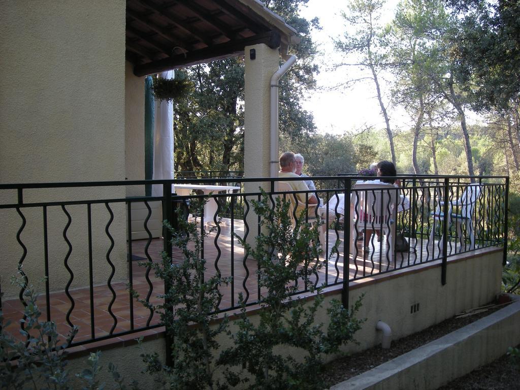 Bungalow Claret Vacquières Buitenkant foto