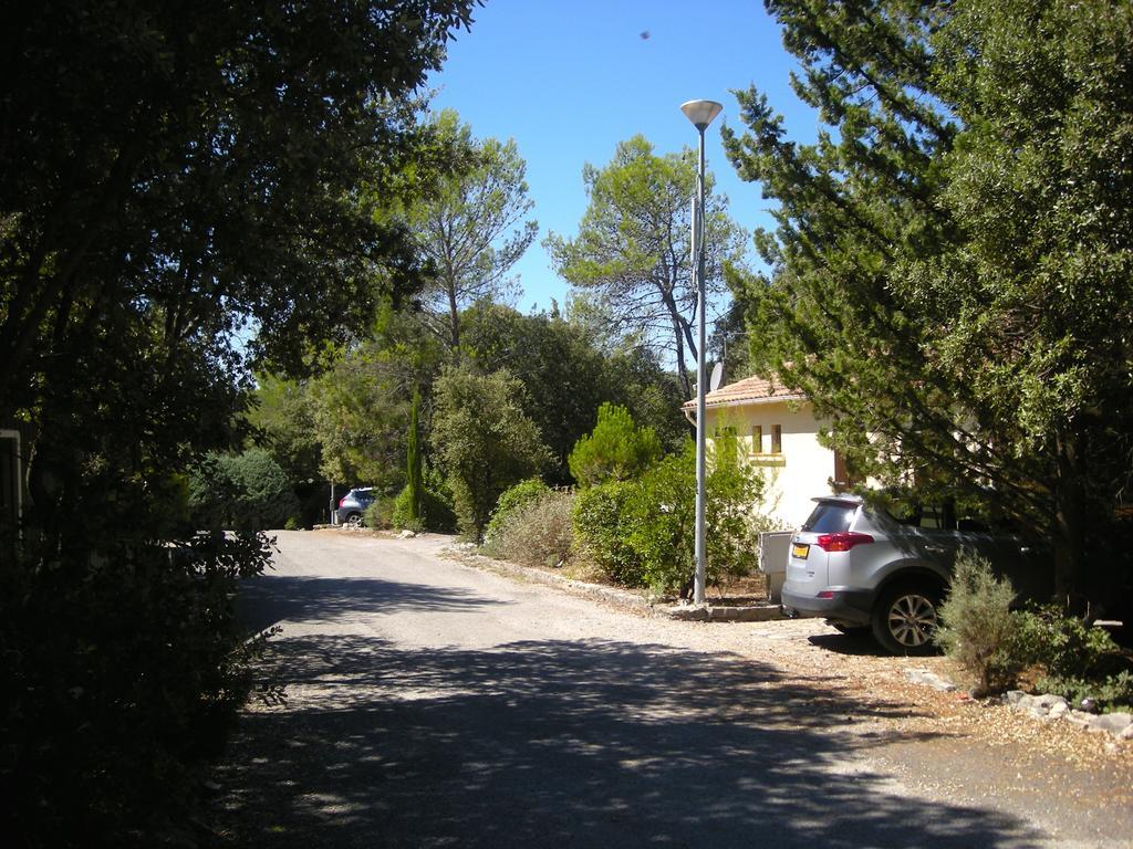 Bungalow Claret Vacquières Buitenkant foto